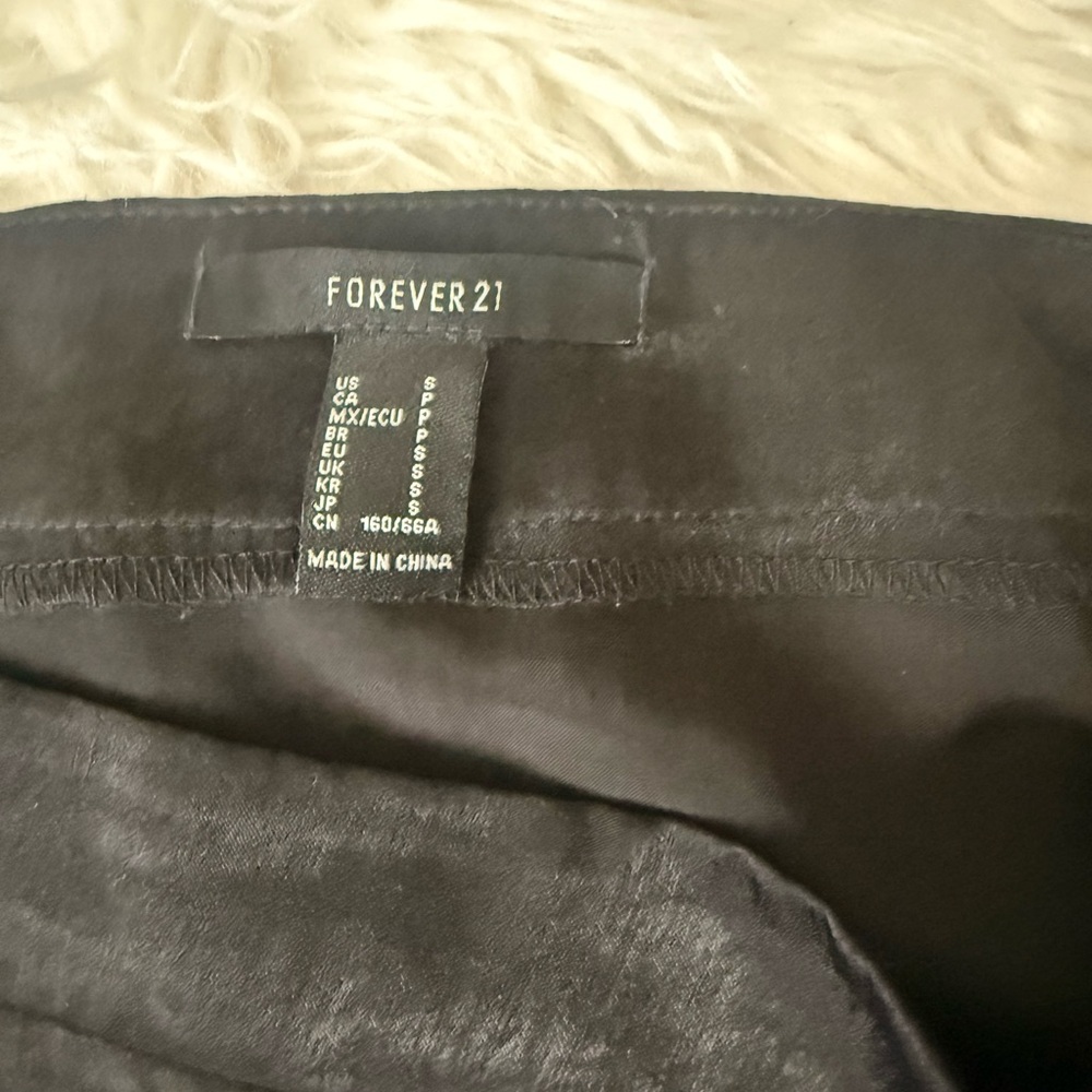 Forever 21 Black High-Low Ruffle Skirt - Picture 3 of 4